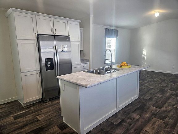 5th image of 2501 Lowry Ave NE #301