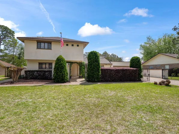 57 Lake Lorraine Cir, Shalimar, FL 32579