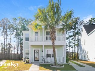 7488 Northgate Dr, Hanahan, SC 29410