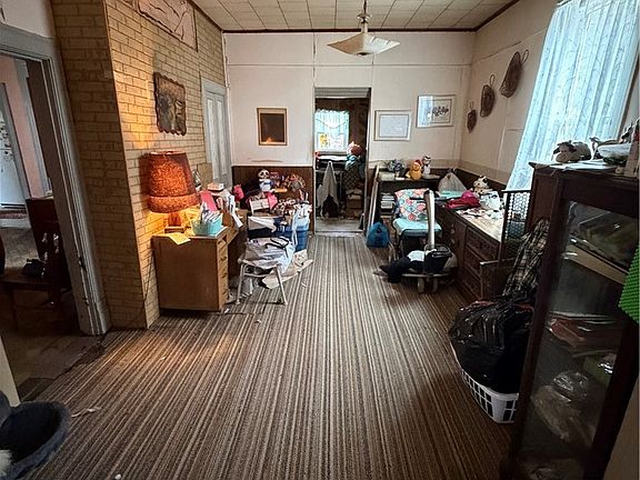 3rd image of 448 Union Ave