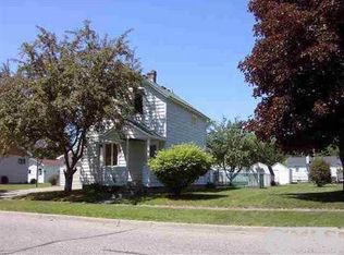 1018 W Hughitt St, Iron mountain, MI 49801