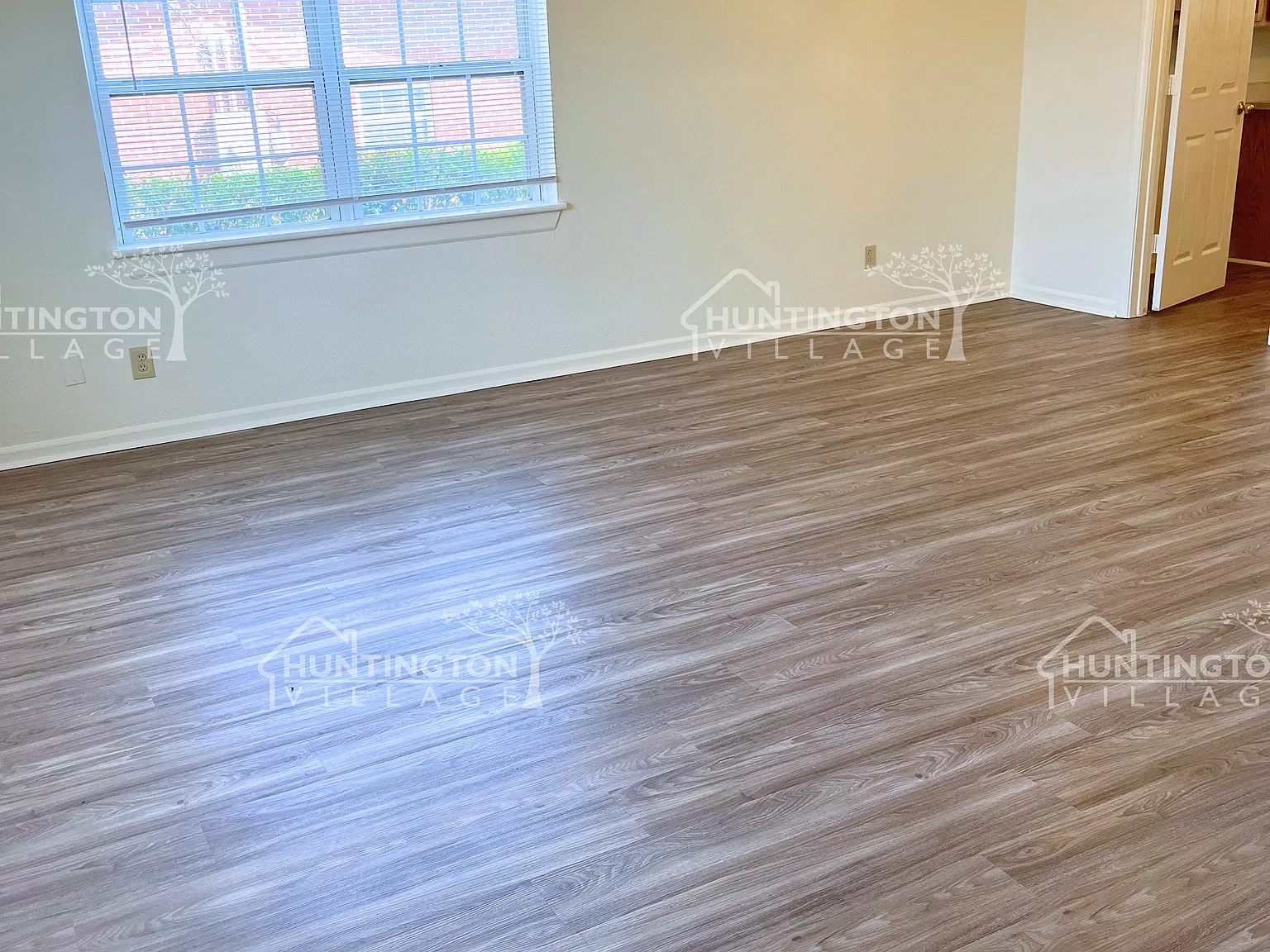 4 bed, 1250 sqft, $1,399 — Photo 2