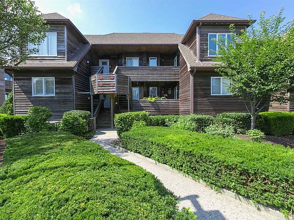 2nd image of 113 Fox Hill Dr