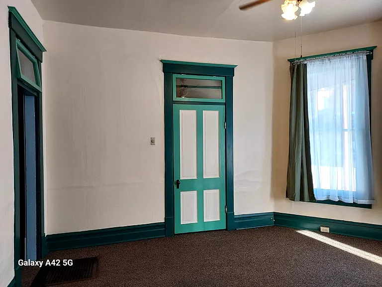 520 W Mercury St — Photo 17