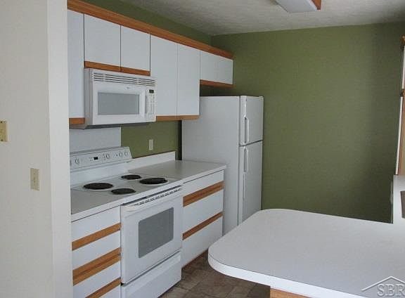 4th image of 769 Andrew Dr