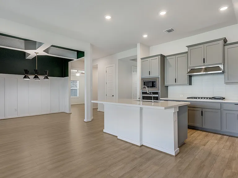 4326 Frankfurt Ln — Photo 14