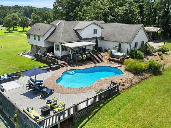 2nd image of 1222 Green Ct