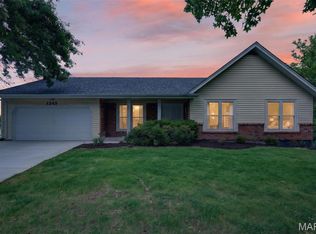 1245 Ticonderoga Dr, Chesterfield, MO 63017