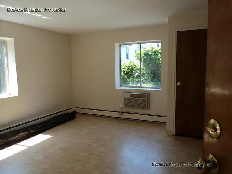W Squantum St — Photo 12