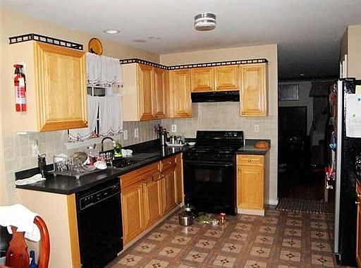 Specious Kitchen