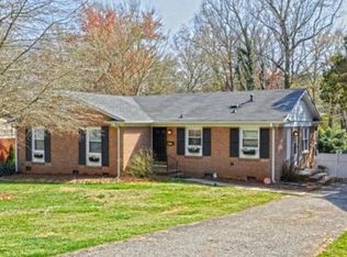 1708 Edgewater Dr, Charlotte, NC 28210