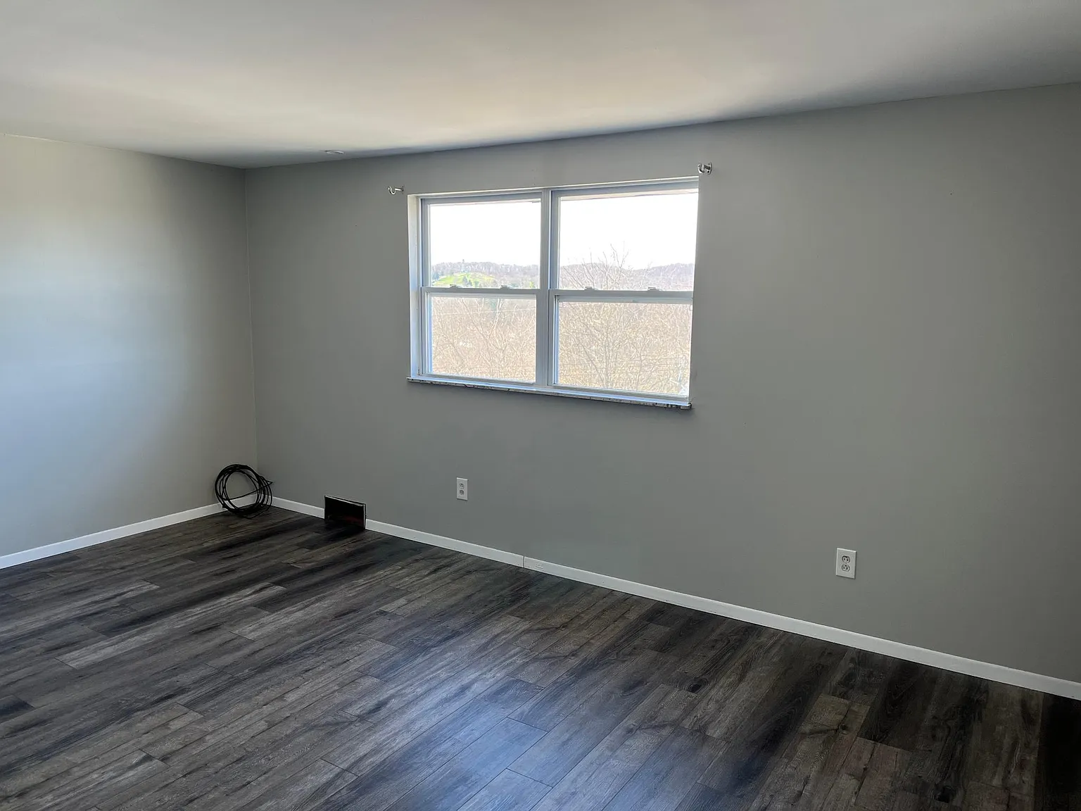 4272 Sample Ct — Photo 3