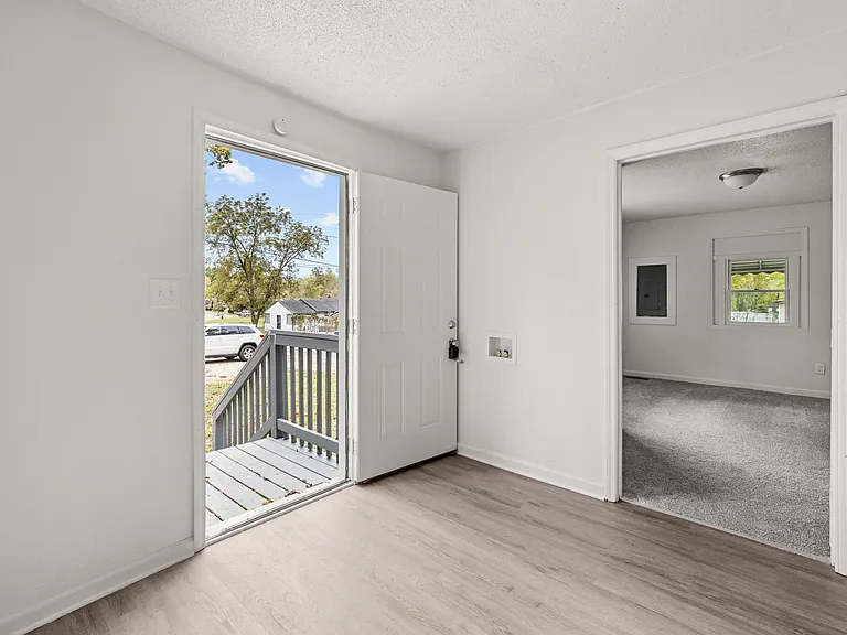 1893 Princeton Ct SW — Photo 10