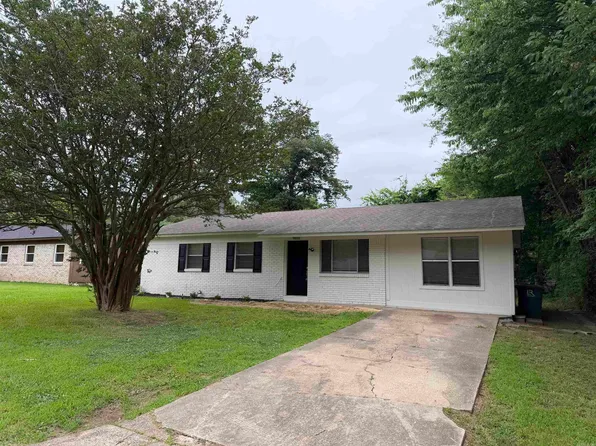 9800 Stardust Trl, Little Rock, AR 72209