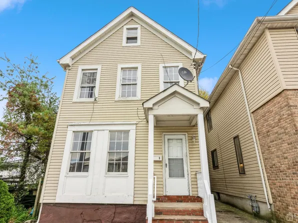 6 Railroad Ave, Carteret, NJ 07008