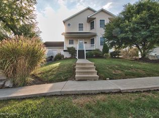 1328 N Webster Ave, Scranton, PA