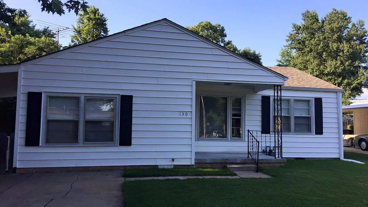 130 E Collier Street — Photo 1