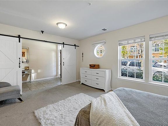 5th image of 1805 Liesfeld Pkwy