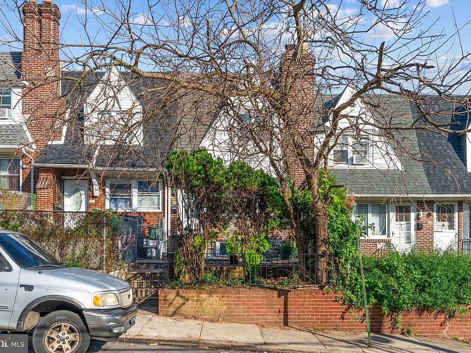 1st image of 223 Wiltshire Rd