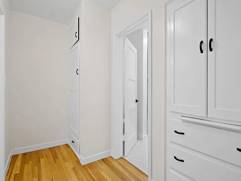 1826 W. Silverlake Dr — Photo 17