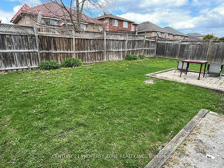 42 Patrick Dr — Photo 20