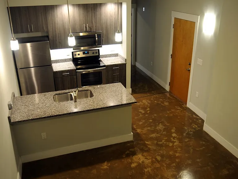 117 W Broad St #303 — Photo 1