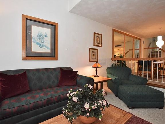 3rd image of 8033 Meadowridge Dr