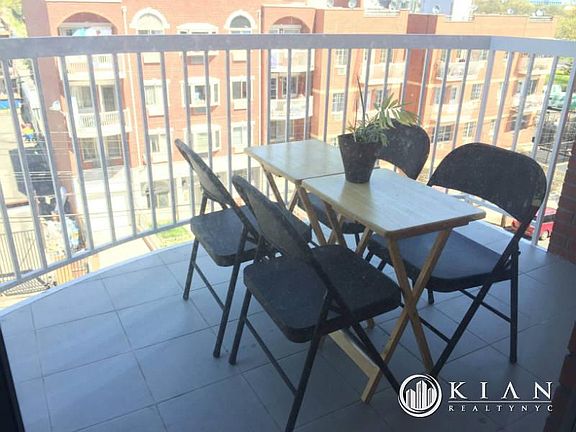 5th image of 11226 38th Ave APT 4C