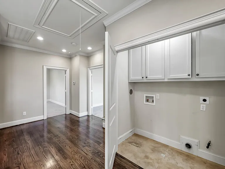 2101 Elmen St — Photo 31