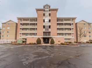 33 Marina Point Dr, Sandusky, OH