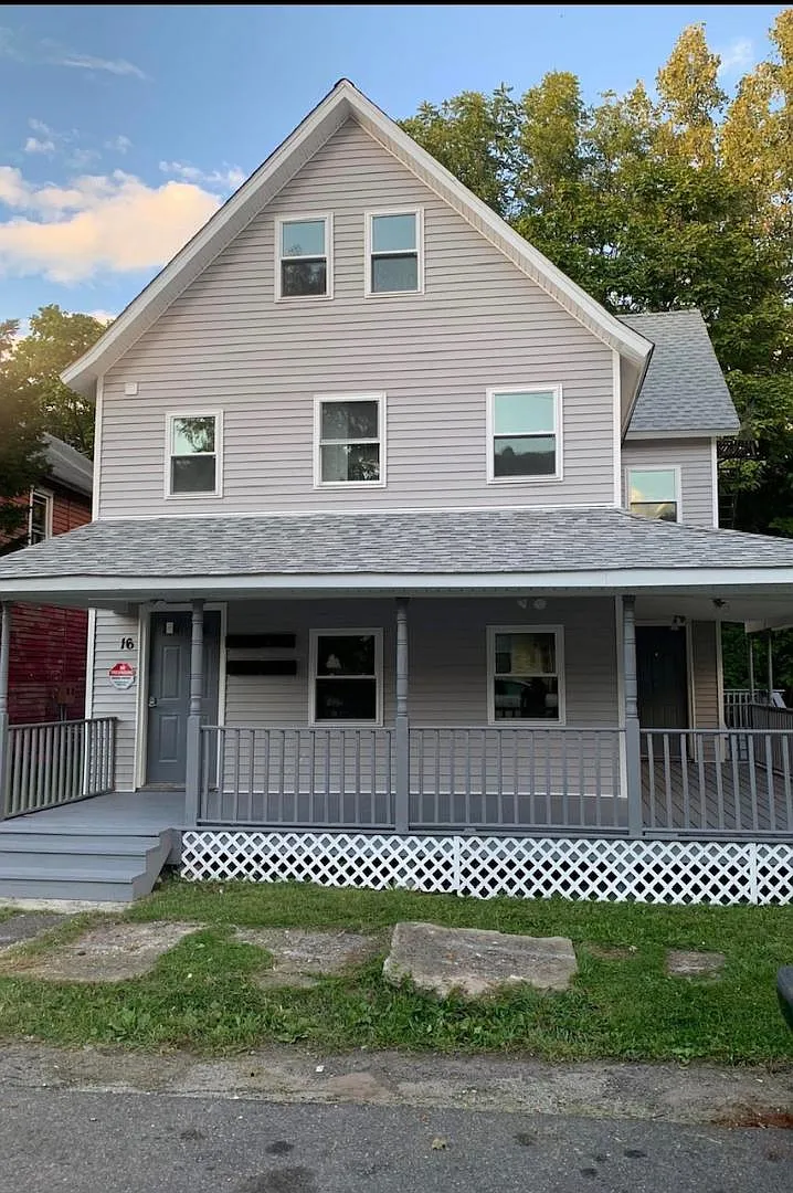 16 Tuthill Ave — Photo 1