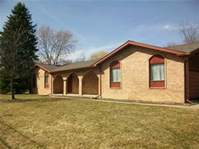 1st image of 561 E Lovell Dr