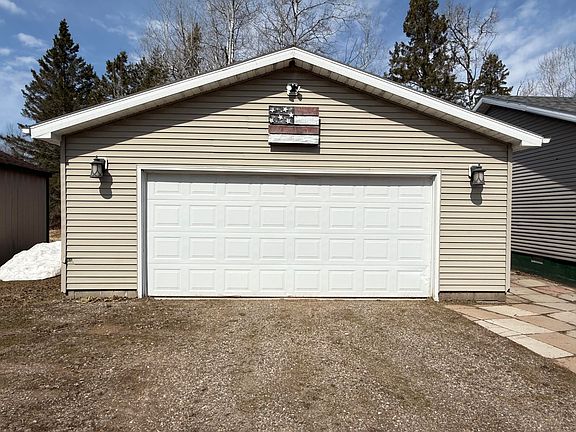 3rd image of 381 Blalock Row