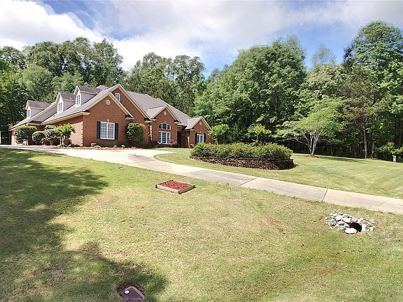 4th image of 108 Asbury Dr