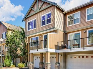 685 NW Falling Waters Ln UNIT 101, Portland, OR 97229