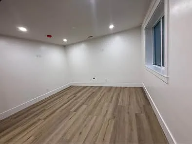 N 1150 W — Photo 1