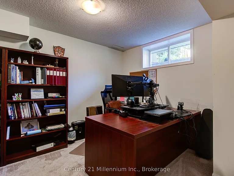 10 Providence Way — Photo 15