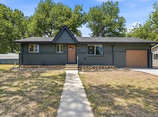 383 S Robb Way, Lakewood, CO 80226