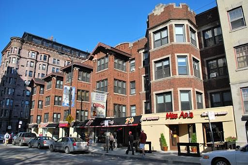 1st image of 440 W Diversey Pkwy APT 1B