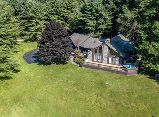 2671 Sand Rd, Bloomfield, NY 14469