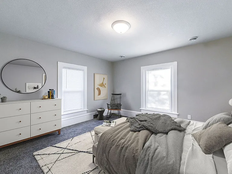 1823 Quincy St NE — Photo 8