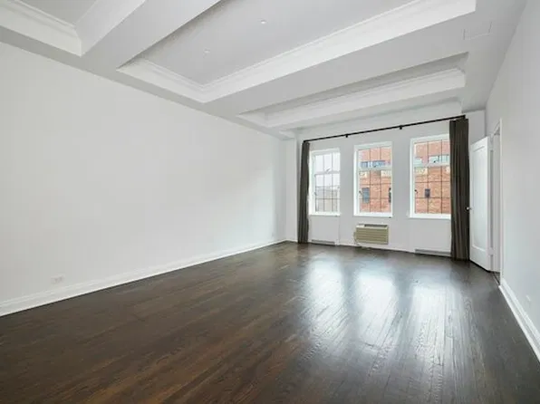 470 W 24th St APT 19D, New York, NY 10011