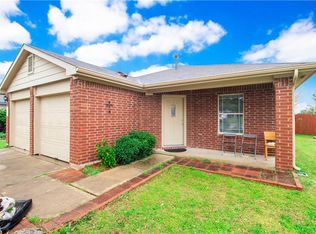 108 Agate Lake Dr, Kyle, TX 78640