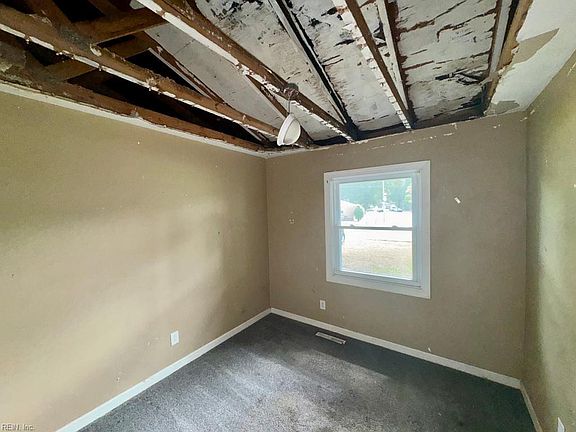 5th image of 2514 Narrow St
