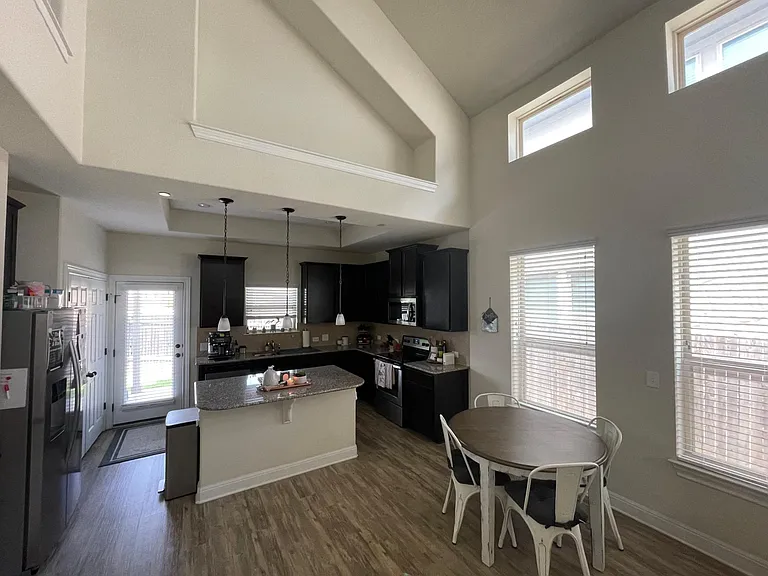 3240 E Whitestone Blvd #81 — Photo 6