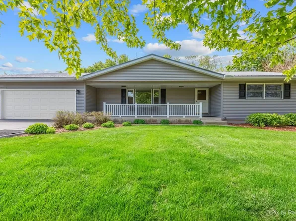 5284 Lawrence Dr, Kirkland, IL 60146