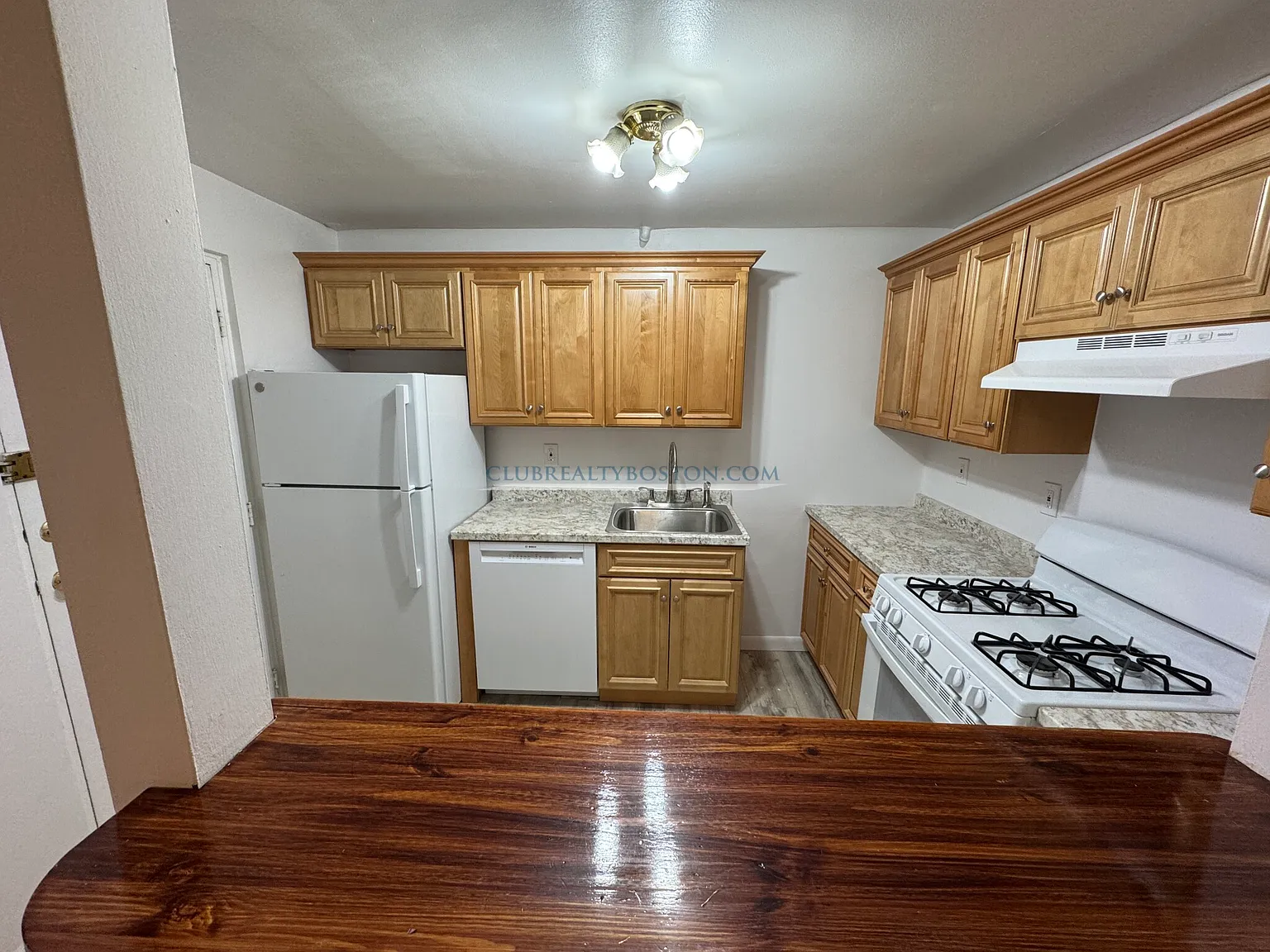 1 bed, 1.0 bath, 750 sqft, $2,100 — Photo 3