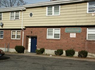 203 Maplewood Ave APT 7, Bridgeport, CT 06605