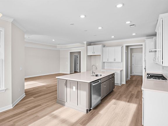 7th image of this home
