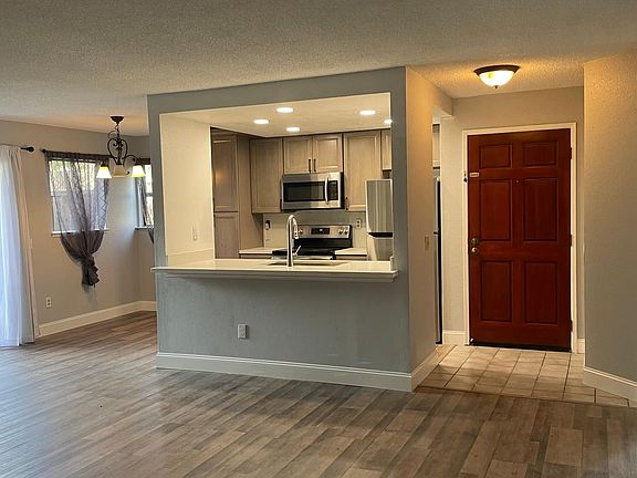 5th image of 34612 Pueblo Ter